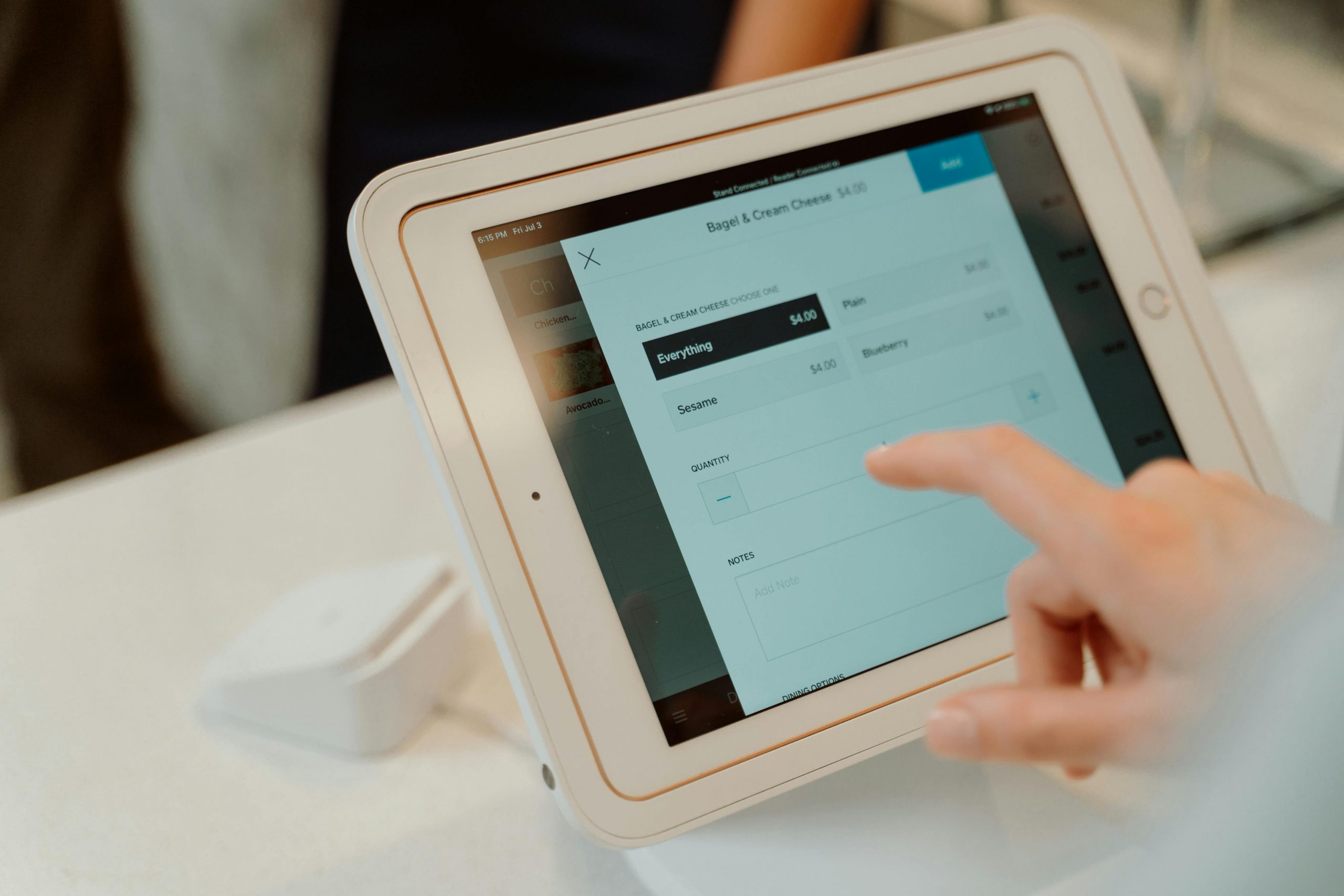 5 Signs You Need a New F&B POS System